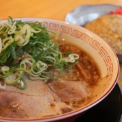 チャーシュー麺専門店 くらお 